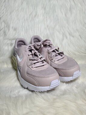 Nike Air Max Excee Platinum Violet Women 9.5 NWOB